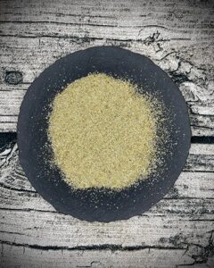 Knoblauchsalz mit Kräutern