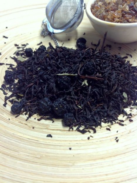 Schwarzer Tee Black Currant, schwarze Johannisbeere von Gewürzversand Munzert